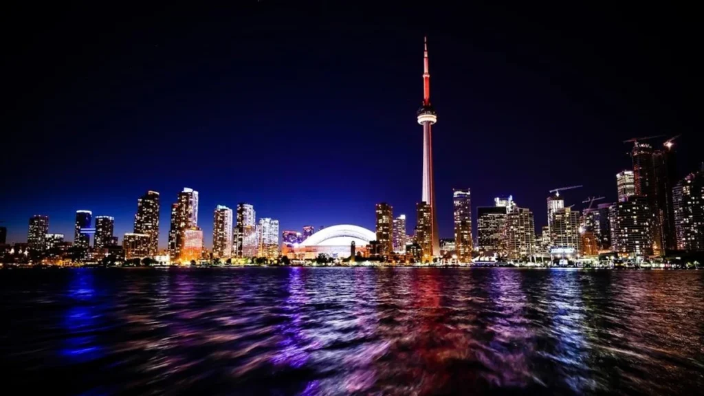CN Tower night view in Toronto